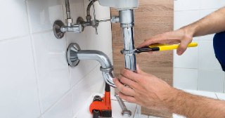 Сантехнические работы Луховицы цена 459 руб. Услуги сантехника